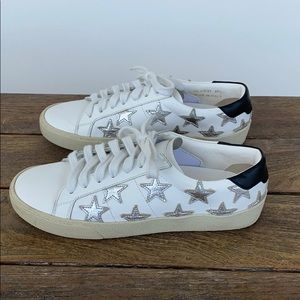 Selling these Saint Laurent shoes